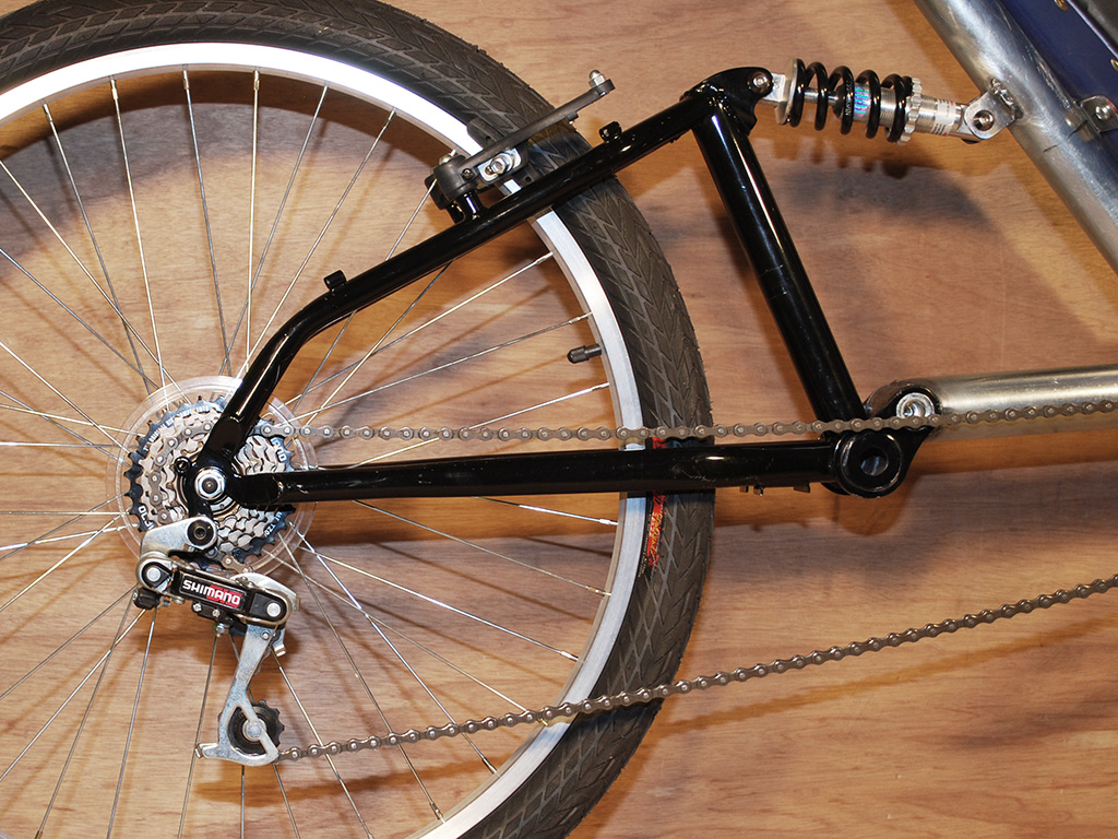 Voyageur LWB Recumbent - rear suspension